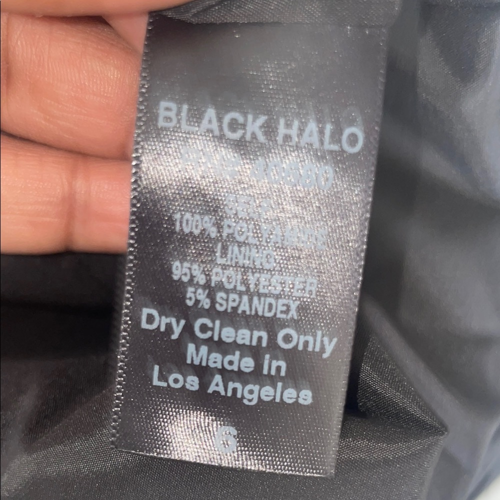 Black Halo || Elegant Black Strapless Dress - Picture 5 of 5